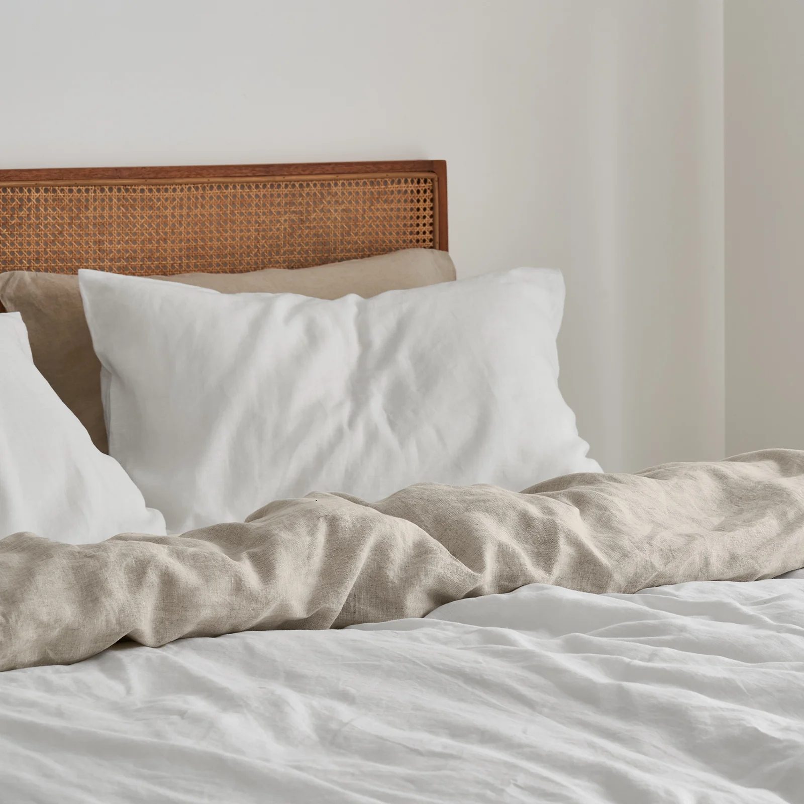 French Flax Linen Double Sided Quilt Cover in White/Natural - Image 8