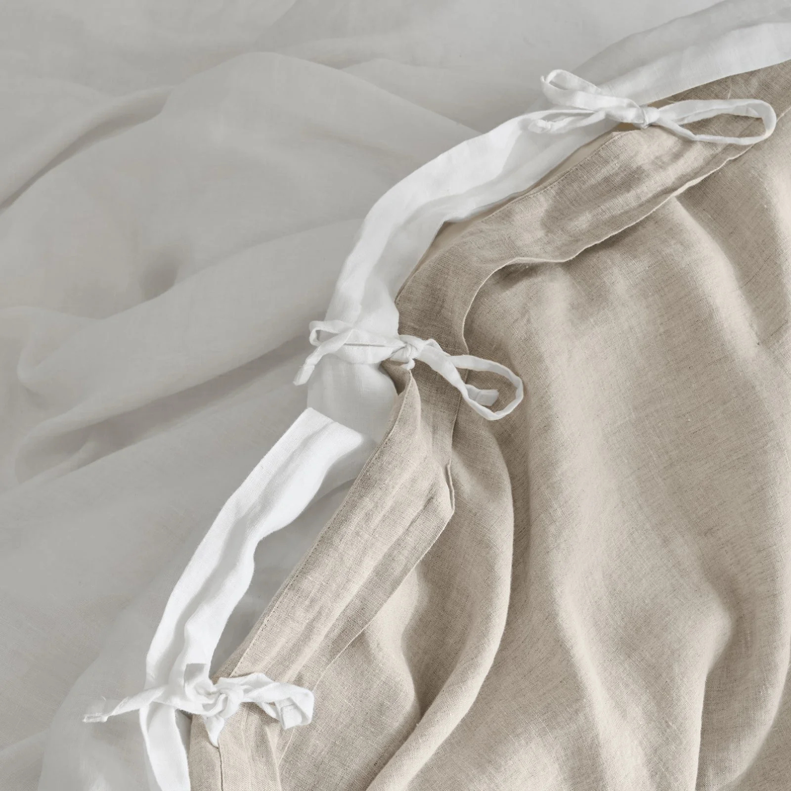 French Flax Linen Double Sided Quilt Cover in White/Natural - Image 9