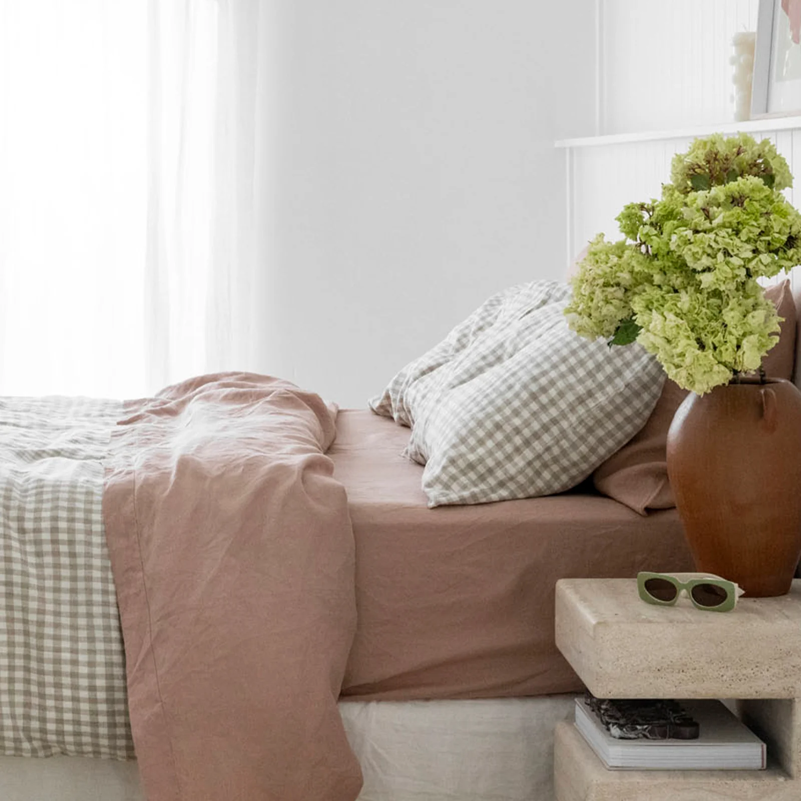 French Flax Linen Fitted Sheet in Clay - Image 7