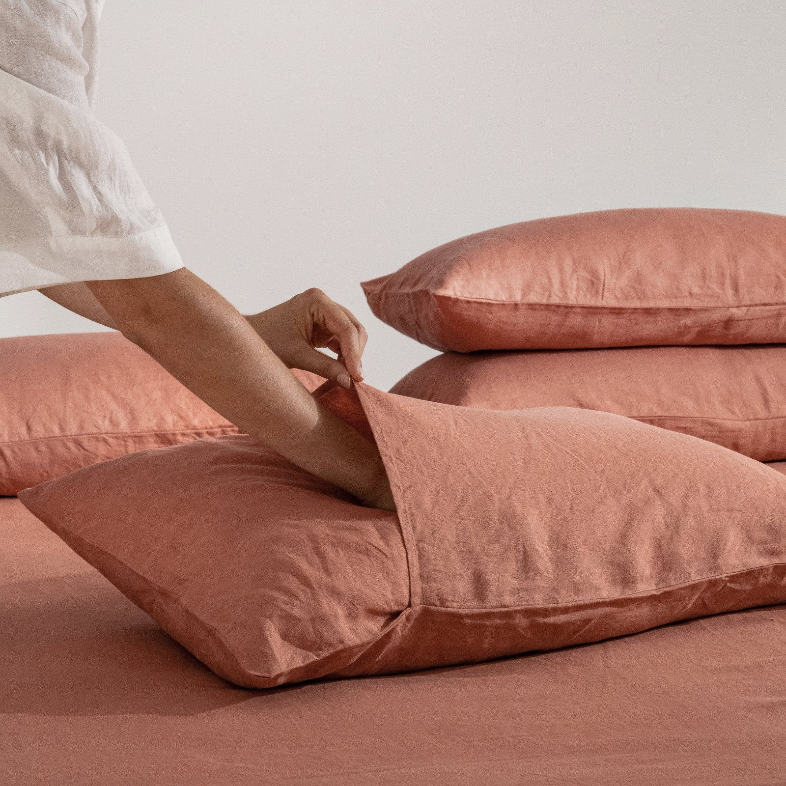 French Flax Linen Sheet Set in Rosa - Image 7