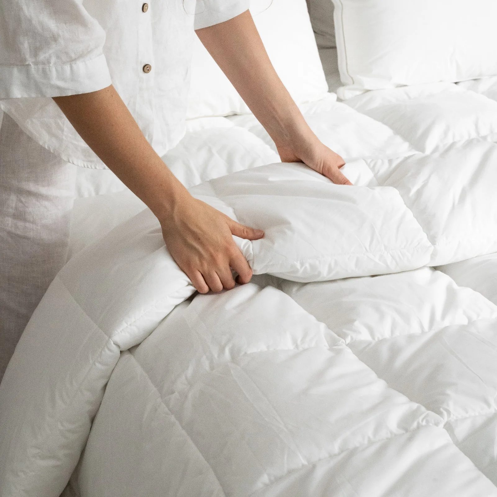 Hotel Cloud Collection™ Luxury 5 Star Hotel Quilt - Image 5